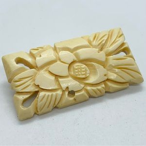 Vintage JAPANESE Carved Brooch Bovine Bone Floral C Clasp Signed Japan